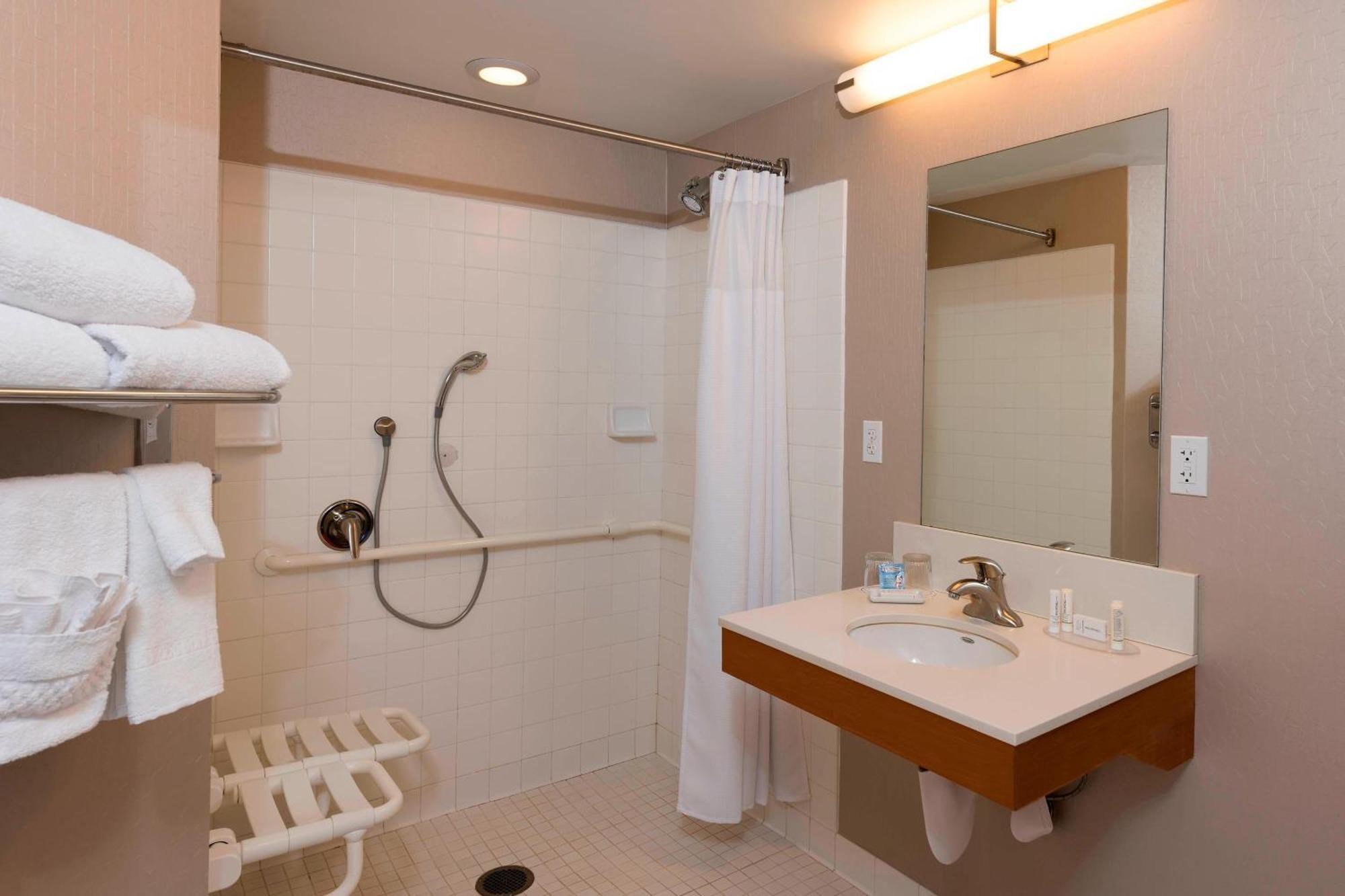 SpringHill Suites Detroit Auburn Hills Extérieur photo