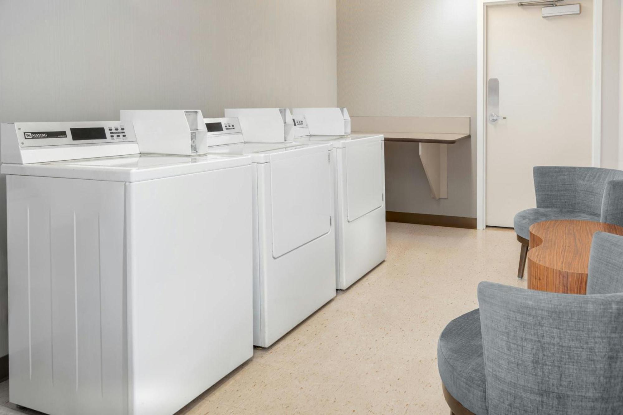 SpringHill Suites Detroit Auburn Hills Extérieur photo