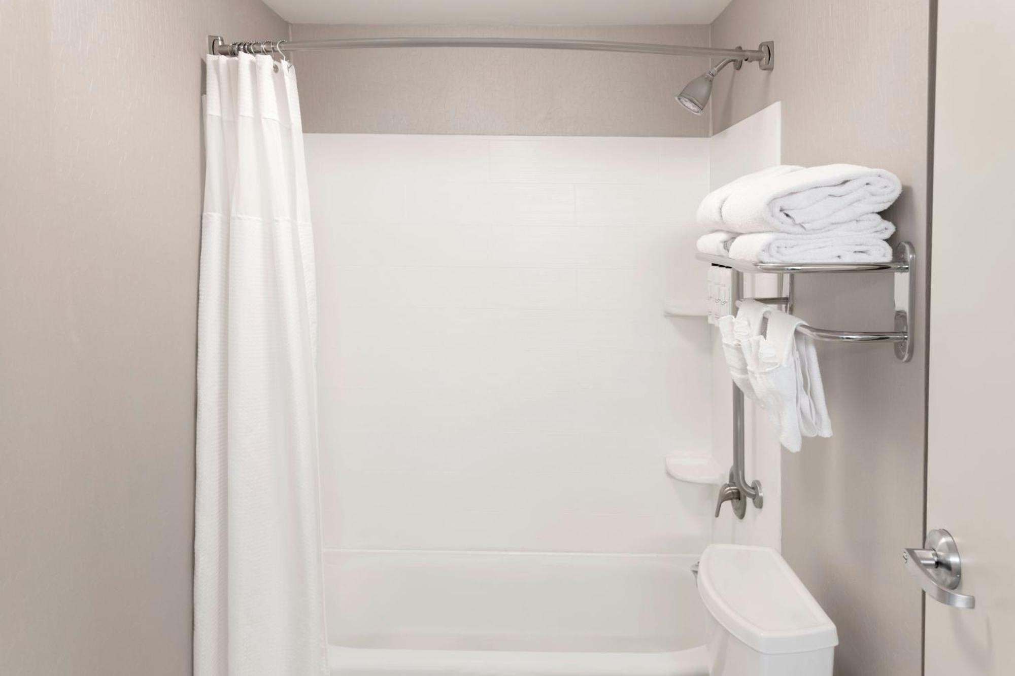 SpringHill Suites Detroit Auburn Hills Extérieur photo